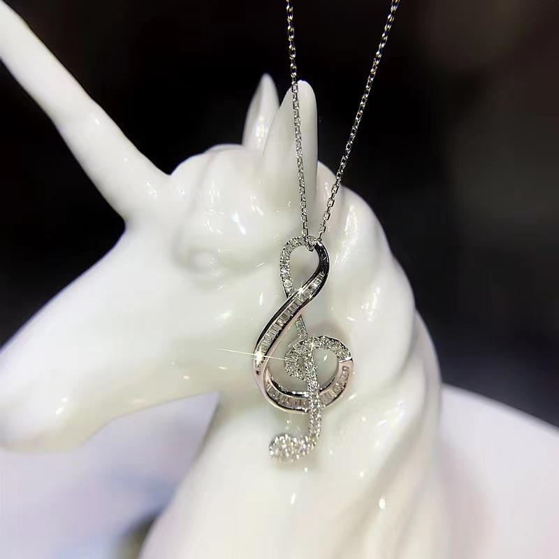 18K White Gold Musical Note Diamond Necklace – Versatile Luxury Clavicle Jewelry for Women