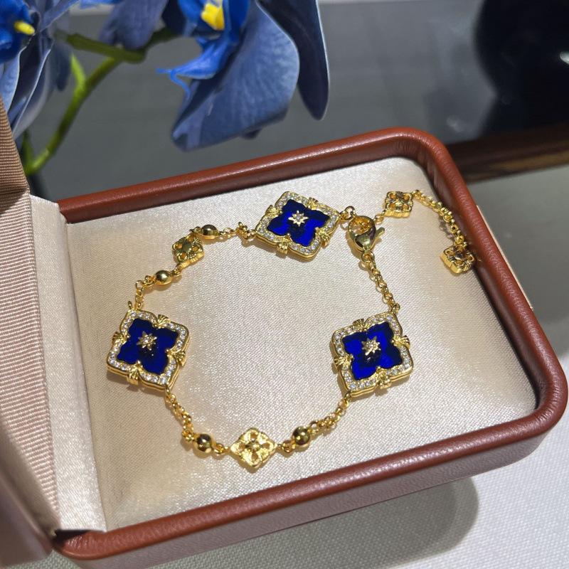 Italian Cloth Qi Lati Natural White Fritillary Four-Leaf Clover Bracelet Women'S Fashion Retro Rhombus Chalcedony Jewelry