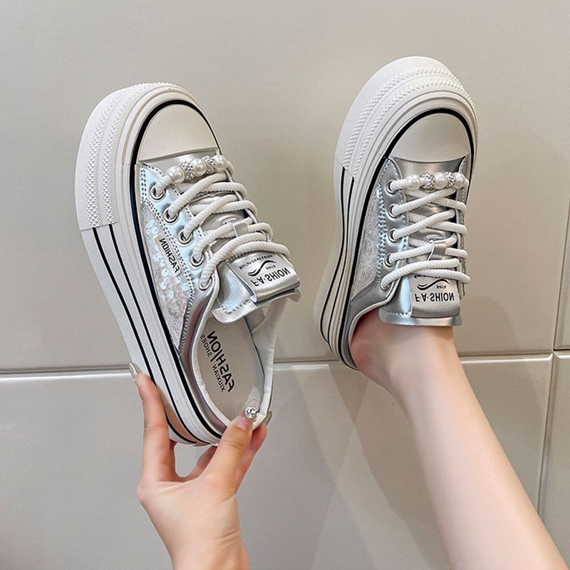 Slippers Women Summer Fashionable Outdoor White Half Back 39EUCN40 серебряный 1969₽