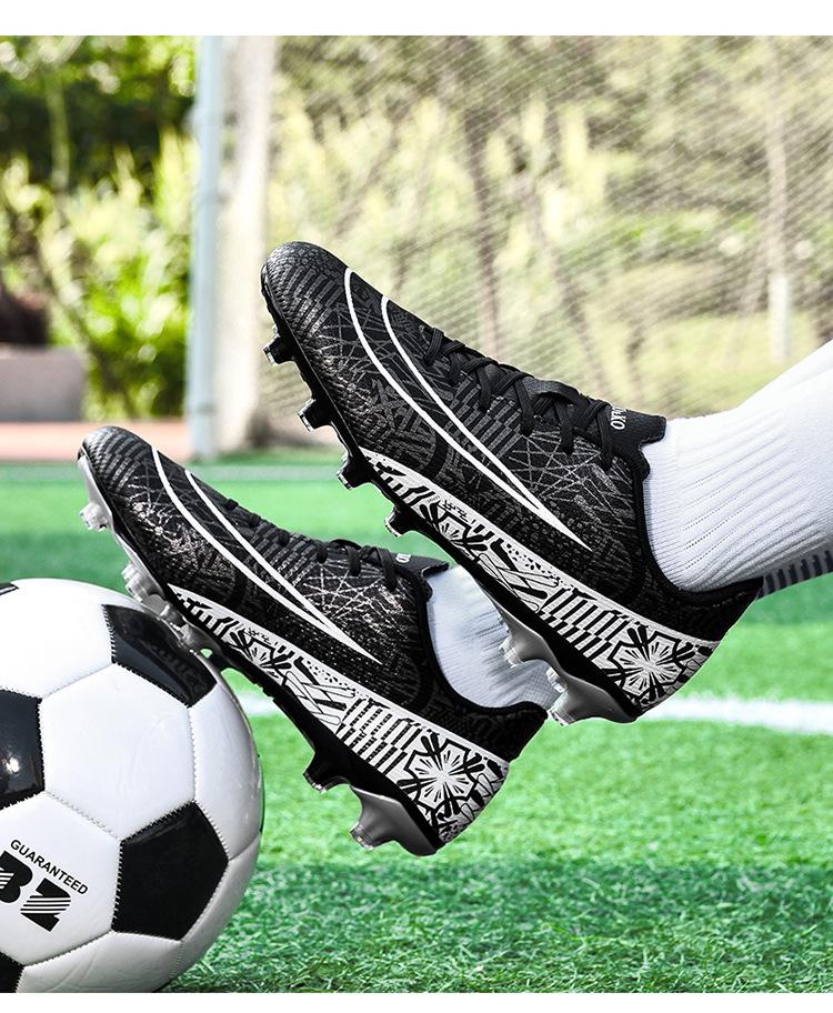 Kids' Long Spike Low-Top Soccer Shoes for Turf - Ideal for Elementary Students