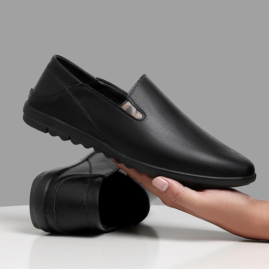 Mode 2024 Nya Herr Sommar Loafers Skor Äkta Läder Mjuka Herr Casual Slip-on Utskurna Skor Kohud Sommar Loafers