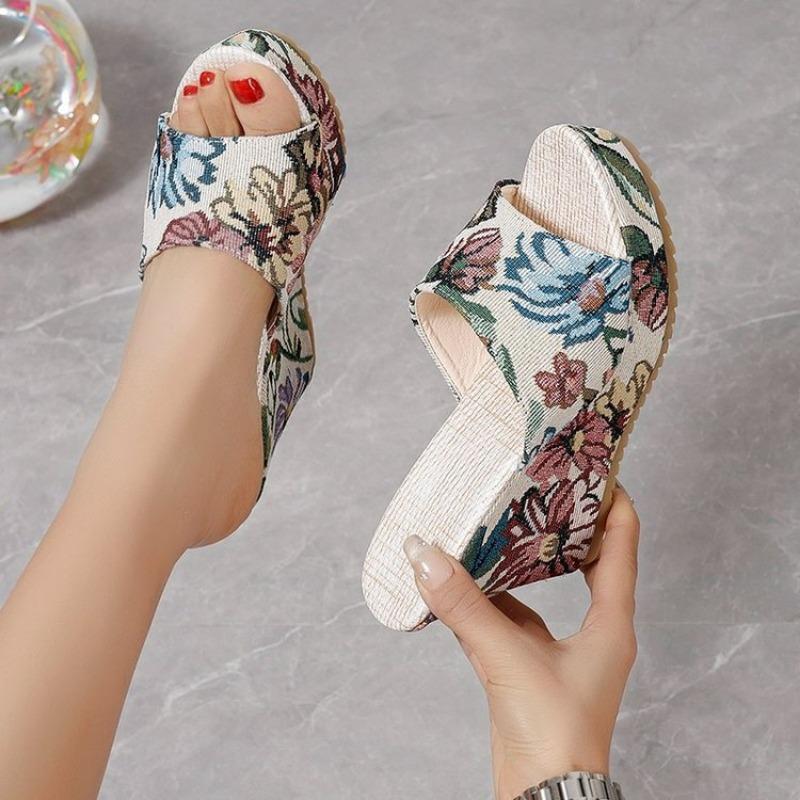 Large Size Wedge Slippers Women 20024 Summer Embroidered Slippers Women
