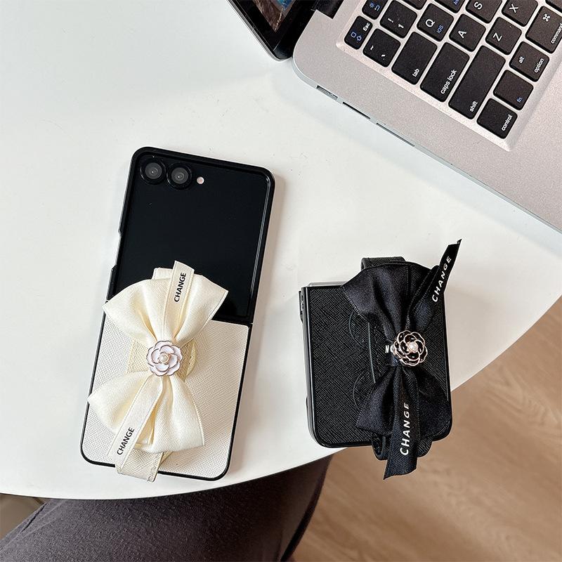 Pouzdro na telefon s mašlí Camellia pro Samsung Zflip7 Flip Fold Findn3Flip Kožené Dámská Móda