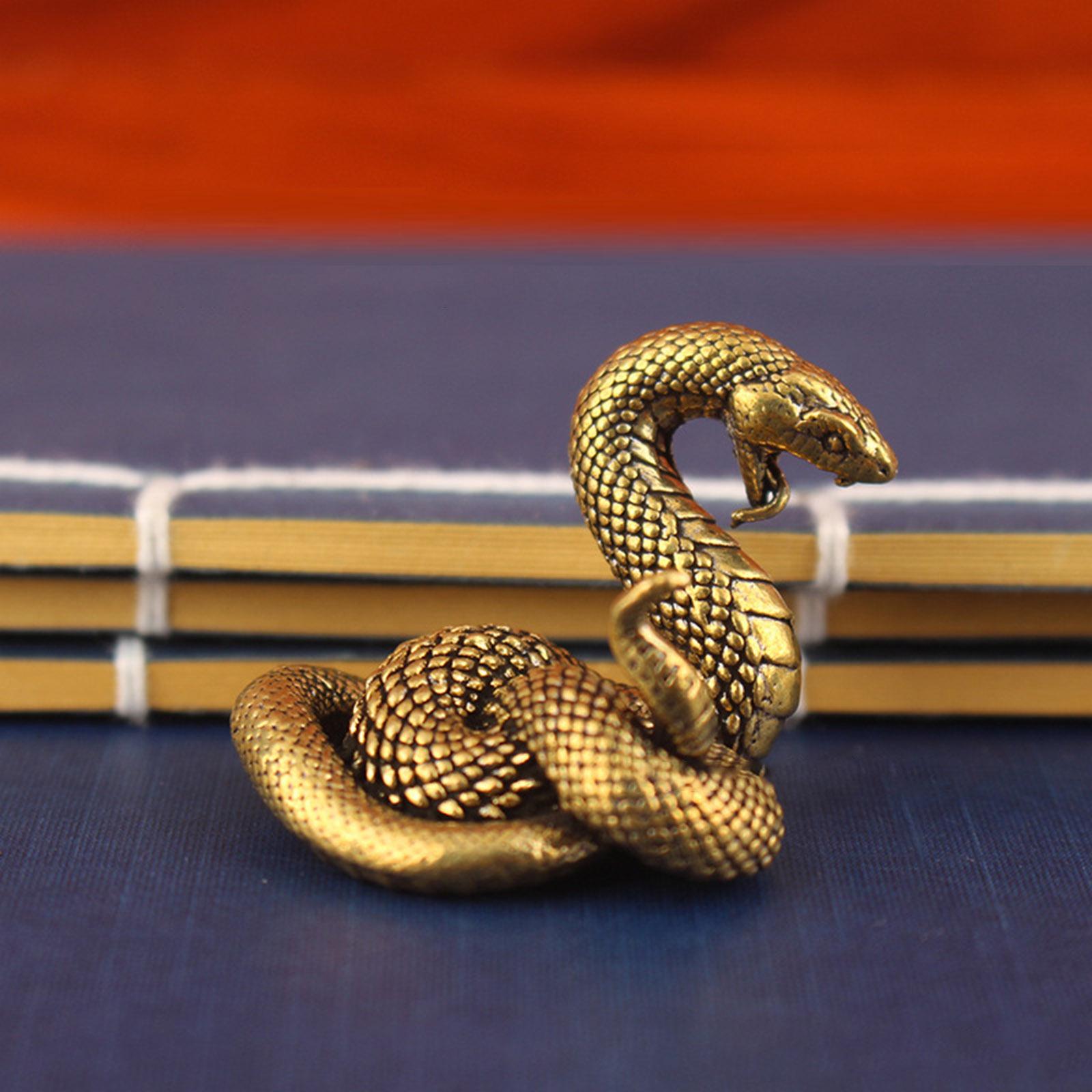 

Антикварні латунні прикраси вироби мідний посуд настільні прикраси предмети домашнього вжитку One Size