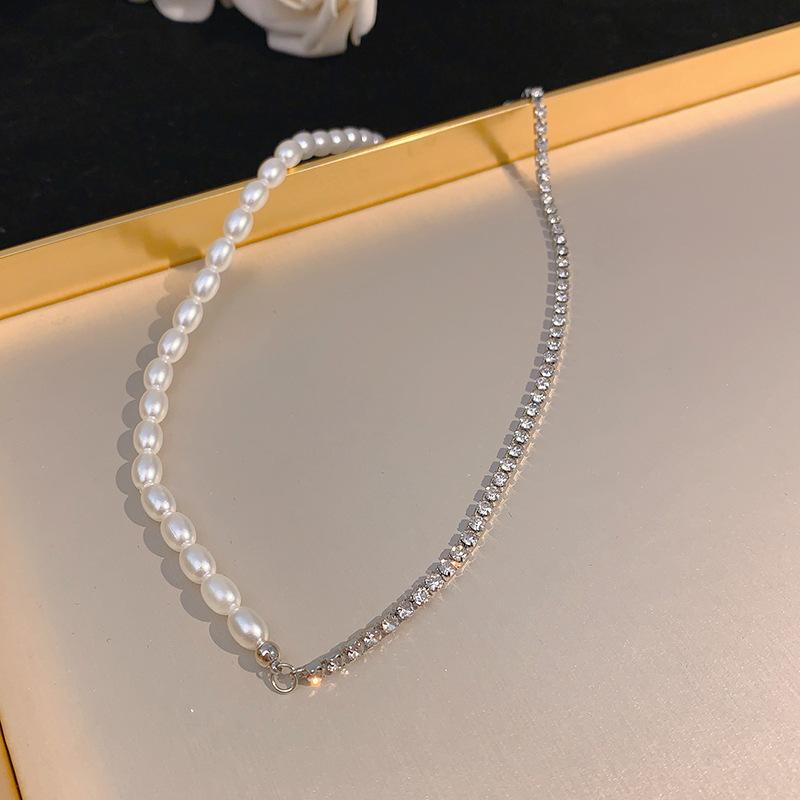 Baroque Pearl Necklace Women's Niche Light Luxury Versatile Love Beaded Collarbone Chain Temperament Pendant Wind