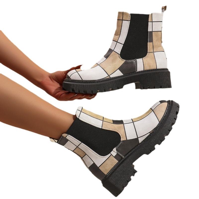 Autumn and winter new printed Martin boots large size wind casual fashion one-pedal women's boots