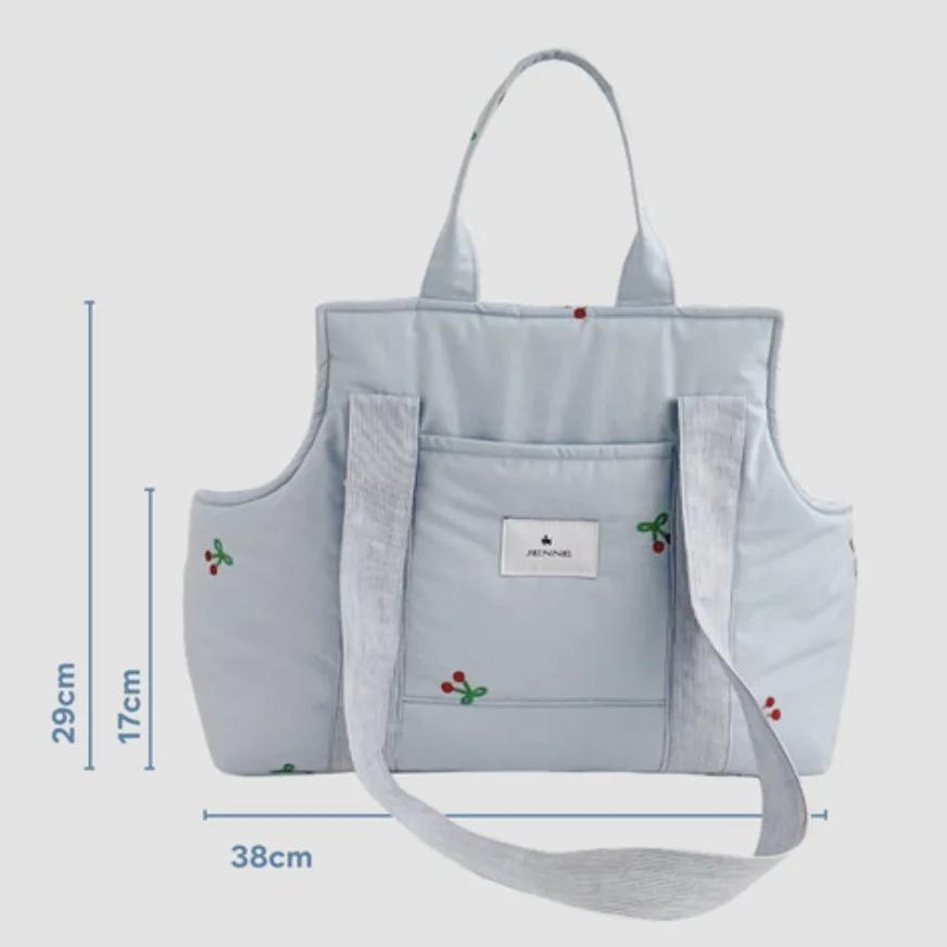 

Large Capacity Breathable Dog and Cat Portable Bag Backpack Cat Bag 1pc 29*38*14cm Ins Pet Outing Cross-Body Shoulder Bag