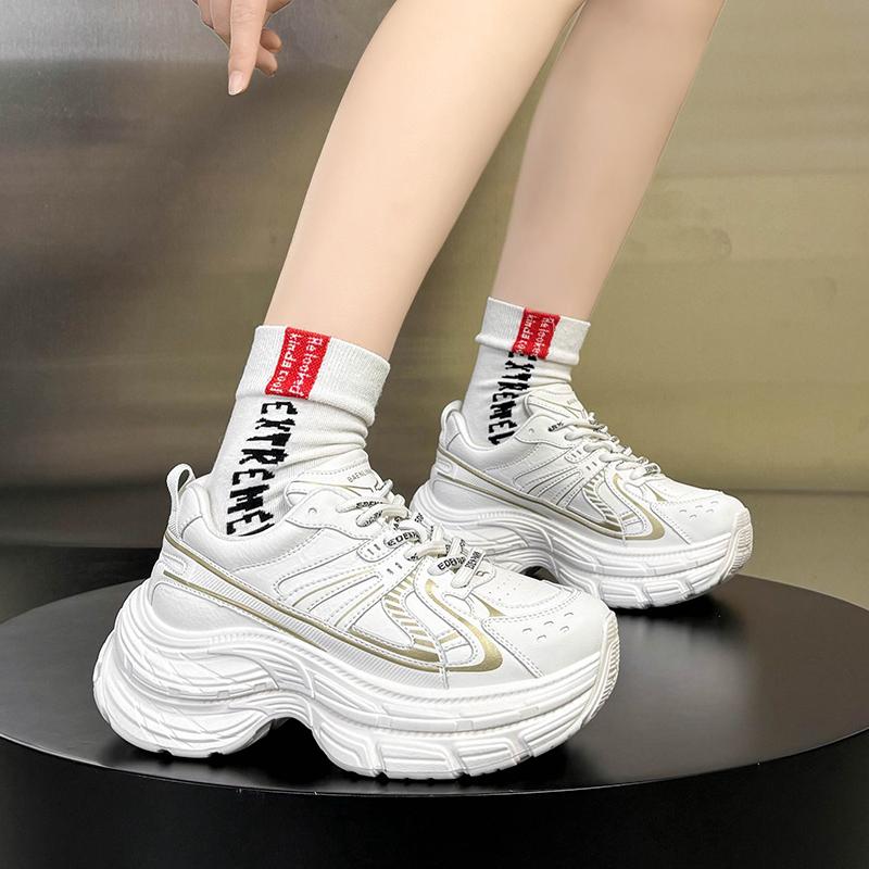 

2025 Универсальные женские кроссовки 6,5 см Новые удобные женские кроссовки для бега Легкая толстая подошва Повседневная обувь Простая нескользящая женская обувь 40 белый