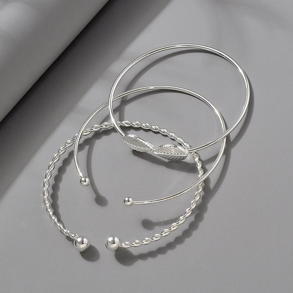 European and American minimalist new fashion bracelet set with twisted leaf designthree-piece personalized wristband wish Geometric opening