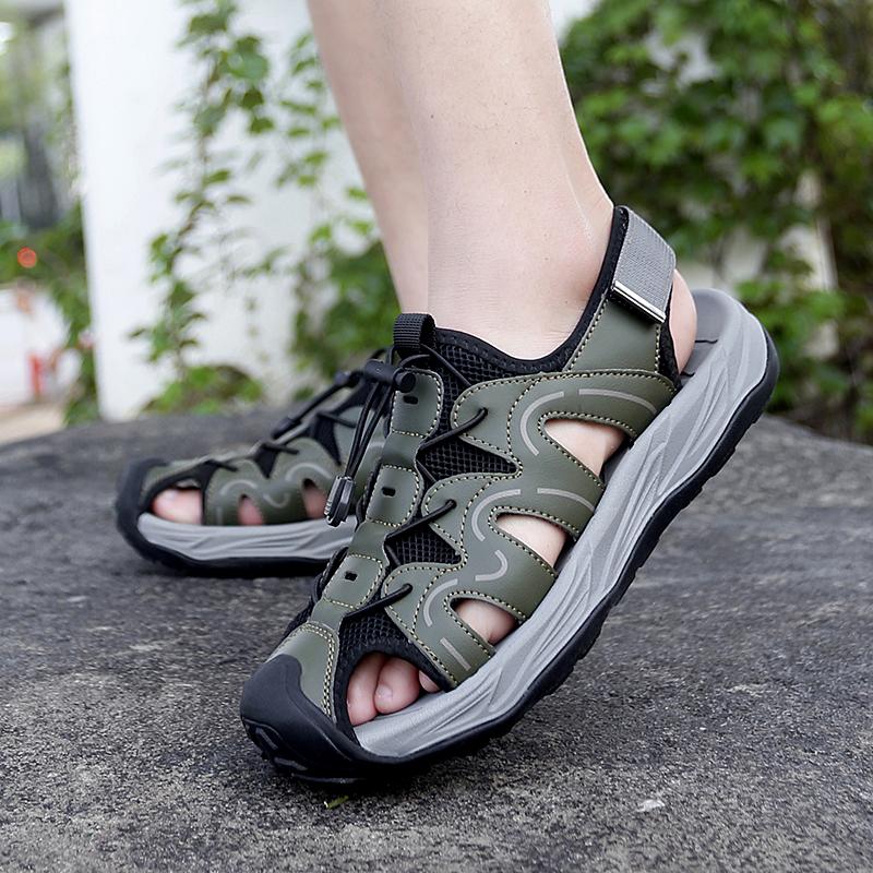 2025 Summer  men's comfortable soft soled sandals outdoor new men's breathable hollow out anti slip beach shoes