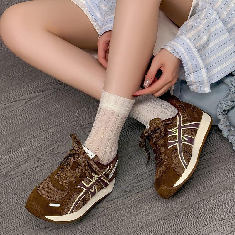 Retro women's autumn new leather breathable casual sports shoes, shallow mouth versatile and light