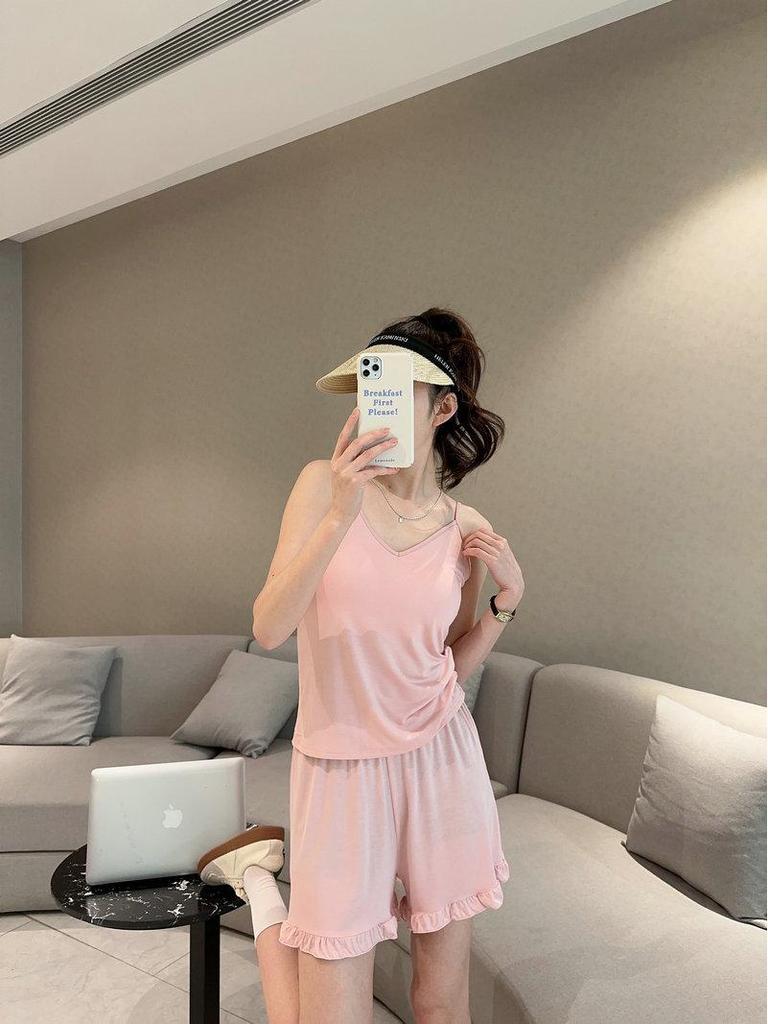 Women's Summer V-Neck Padded Camisole - Slimming Sleeveless Base Layer Top