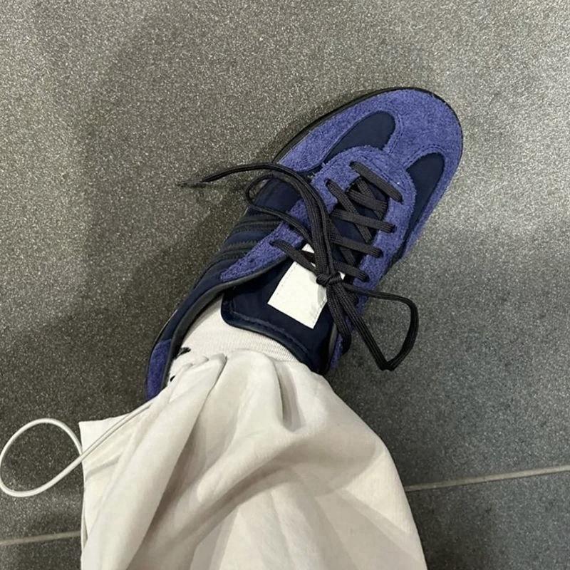 Cowhide version~ retro round head color matching striped German training shoes for women's new versatile flat-bottomed casual sports shoes board shoes