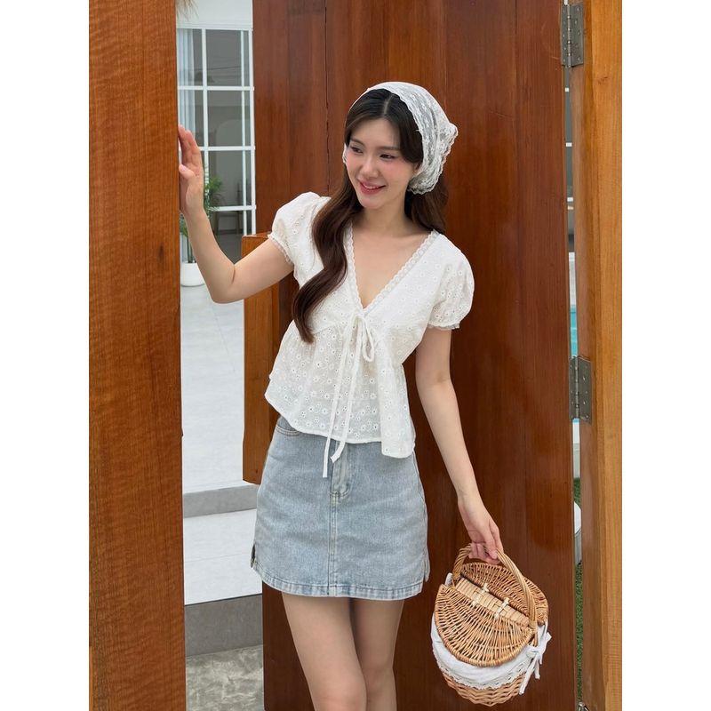 Summer Heart French Gentle Sweet Young Adult Cut Out Embroidered Tied V-neck Stylish Puff Sleeve Shirt Tops