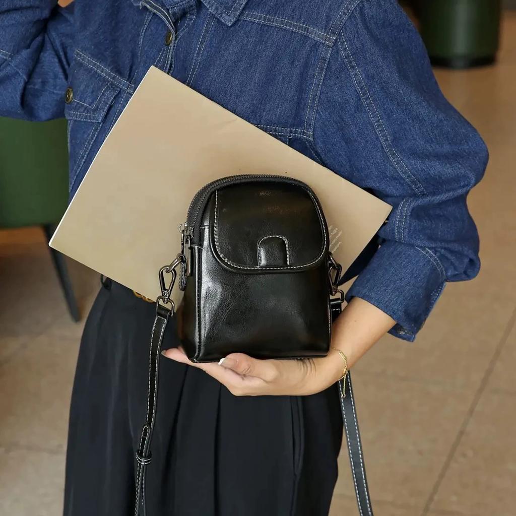 Simple Design Oil Waxing Split Leather Women Phone Bag New Retro Style Single Shoulder Mini Crossbody Bag Fashionable Small Bags