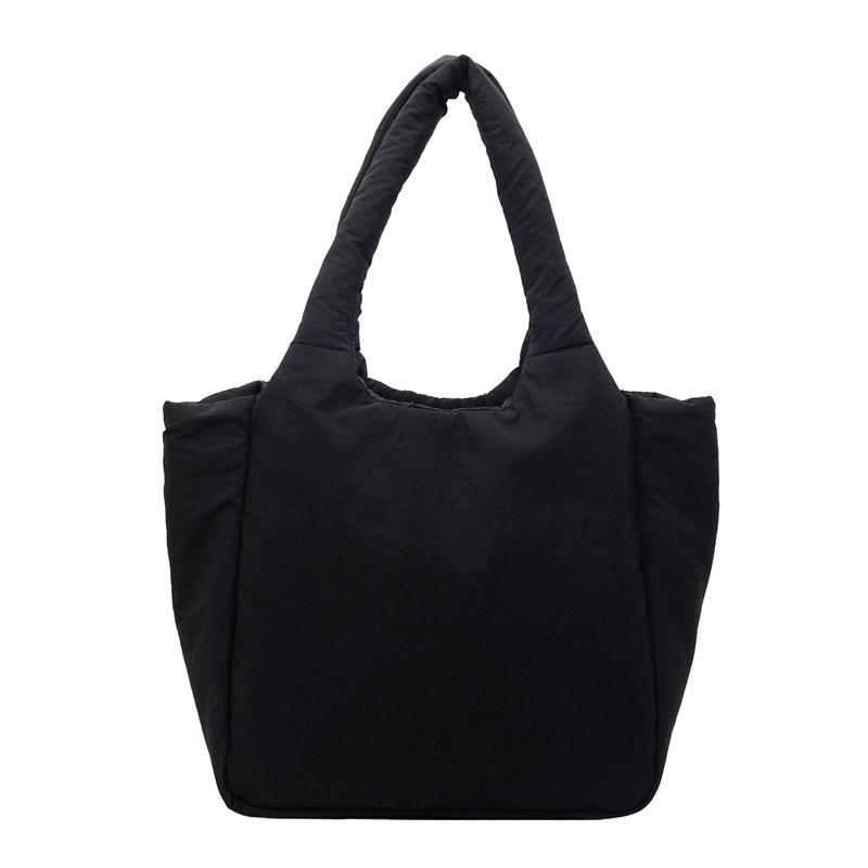 

Женская стеганая сумка-облако 2025: Однотонная зимняя модная сумка-тоут на плечо чёрный