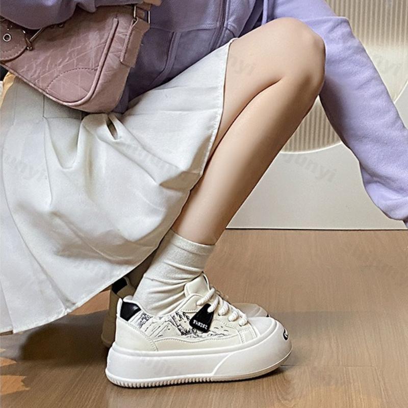 Spring Autumn Women's Sports Shoes 2025 New Fashion Lace Up Platform Sneakers Comfortable Height Increase Non Slip Casual Shoes