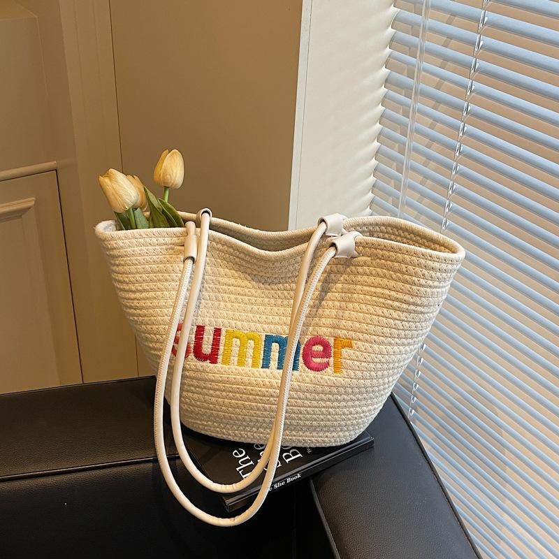 Casual Simple Niche Design Fashionable Large-capacity Bag 2025 Summer New Women's Shoulder Tote Bag