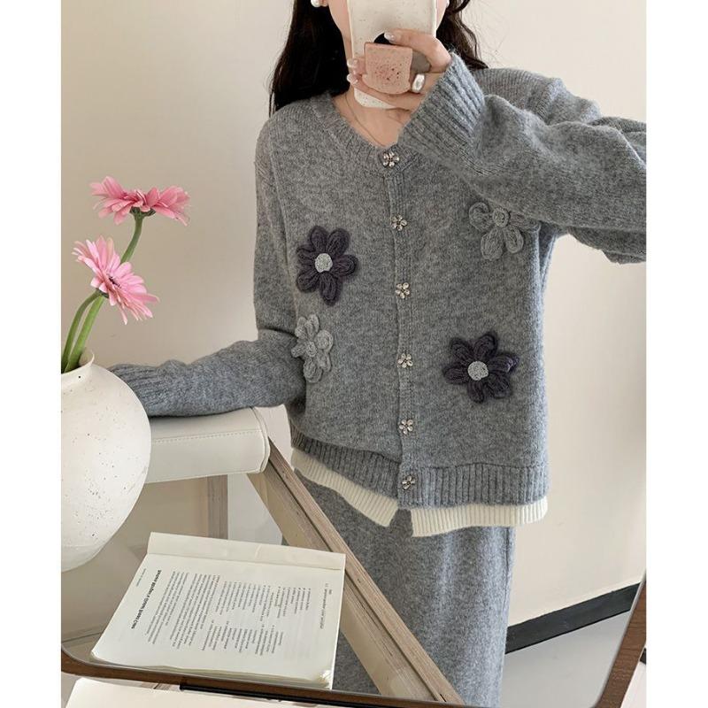 Heavy industry embroidery fake two-piece knitted cardigan skirt set skirt autumn and winter new gentle wind two-piece set women