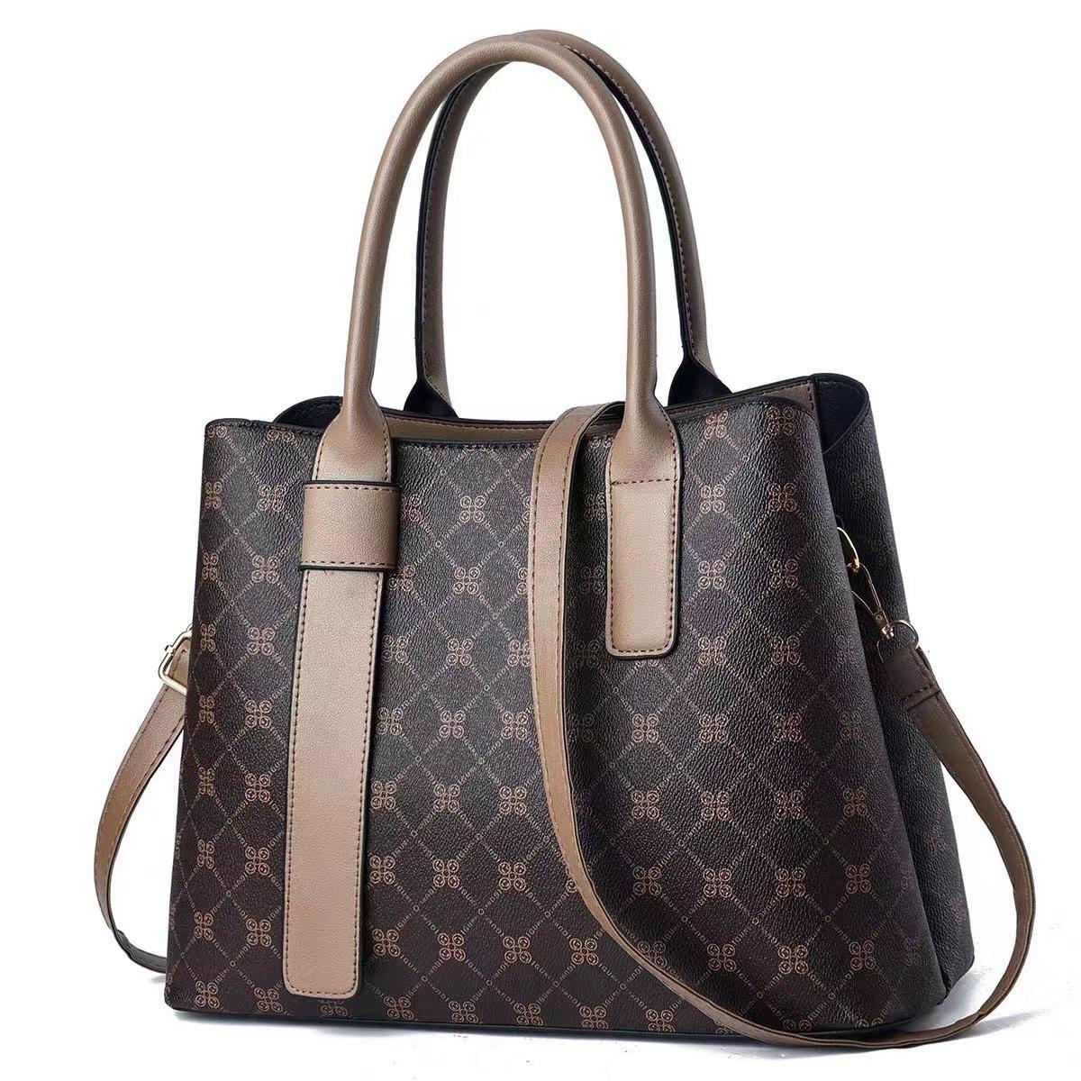 

Textured handbag European and American classic large-capacity shoulder bag messenger bag women s bag темно-коричневого