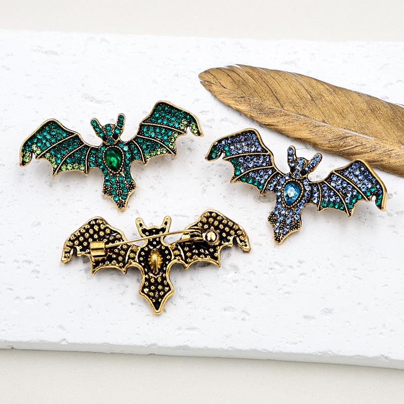 Retro Crystal Devil Bat Brooch - Unique and Versatile Accessory for Clothing and Bags