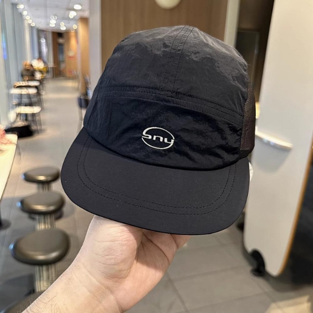 

Бейсболка с вышивкой корейской буквы - Кепка с козырьком, Дышащая сетка, Быстросохнущая, Защита от УФ-лучей, Простой стиль ins, Легкая чёрный