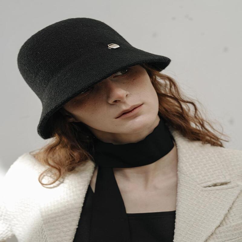 

Slope Shape Asymmetric Bucket Hat Black H042BK black