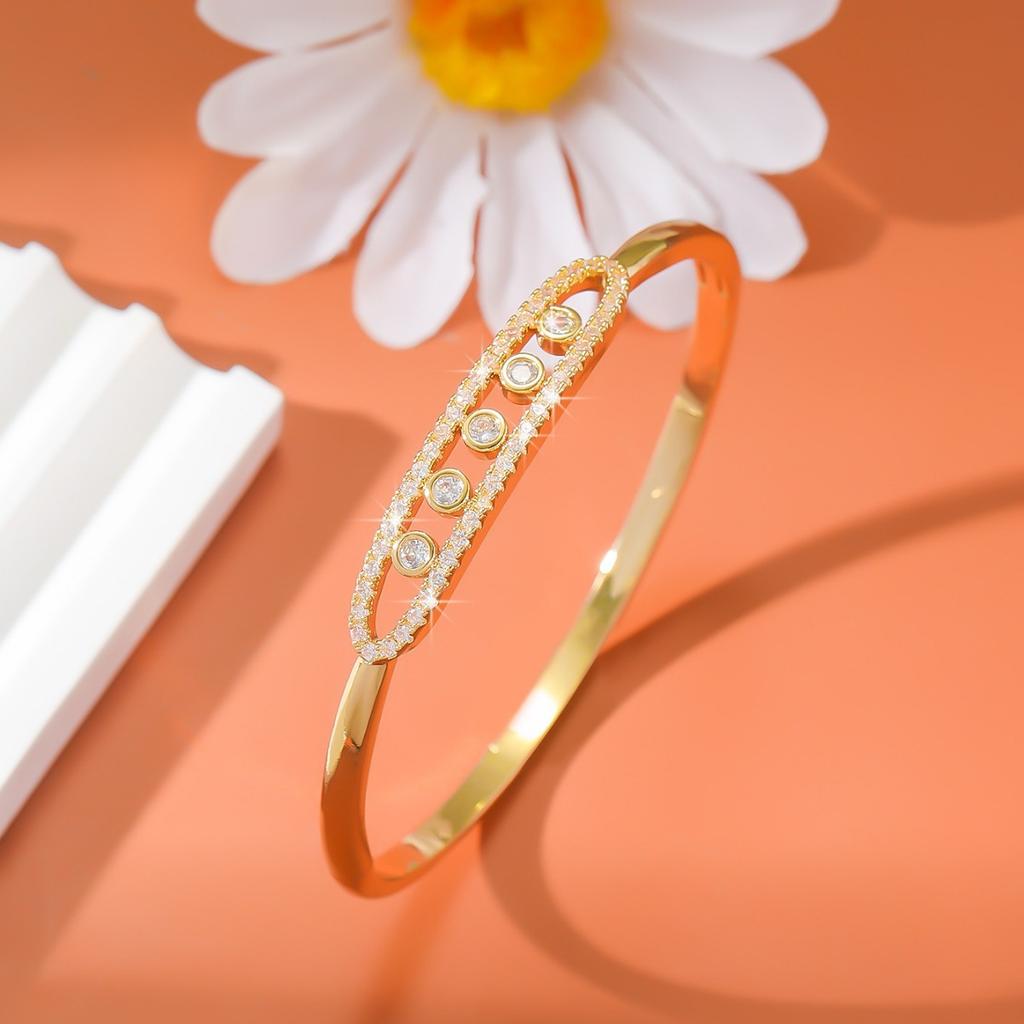 Early Summer Devil's Eye Hollow Bracelet, Round Love Temperament, Light Luxury and High-en