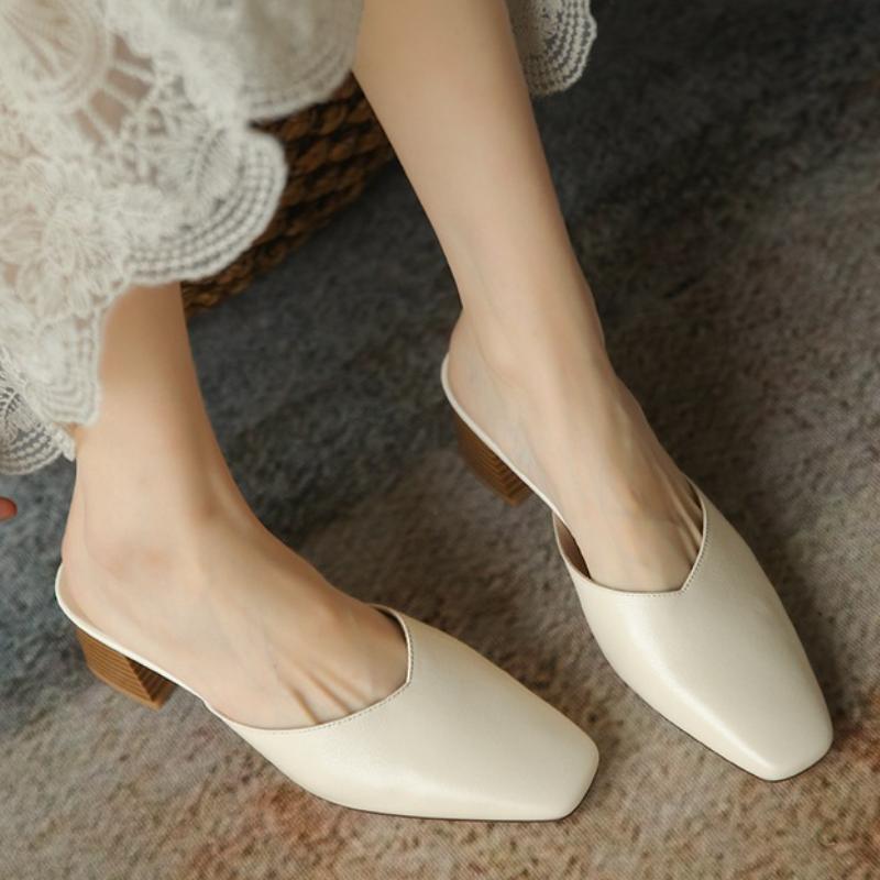 2025 New Retro Thick Heel Half Slippers Women's Versatile Square Head Cool Slippers Women's Outer Wear Summer New Models