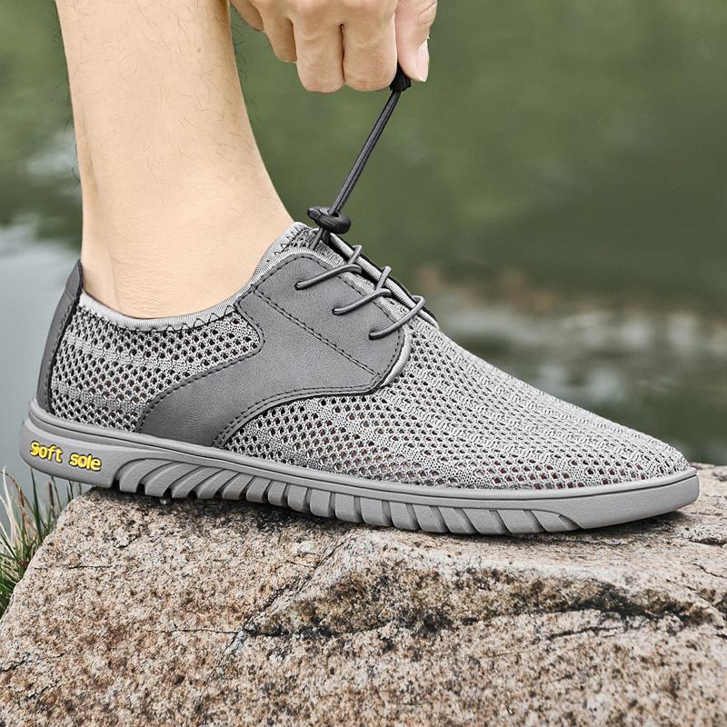 Fashion Lightweight Men Casual Shoes Fashion Hollow Out Shoes Male Breathable Cool Men Mesh Driving Shoes Comfortable Outdoor Sneakers