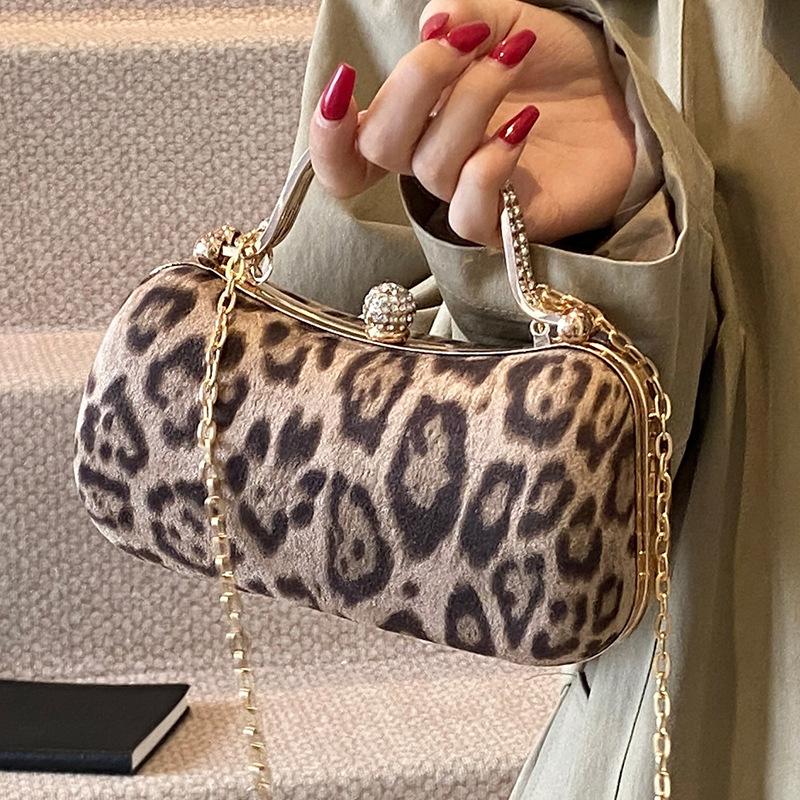 Leopard Print Small Bag for Women New European and American Style Fashion Retro One-shoulder Handbag for Women Dinner Bag