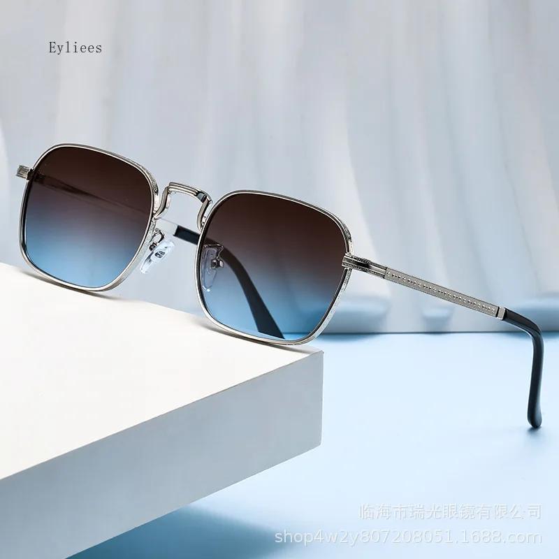 Square Fashion Glasses Vintage Sunglasses Women Trendy Luxury Retro Sunglasses For Men Sunscreen Luxe Femme Lentes De Sol Mujer
