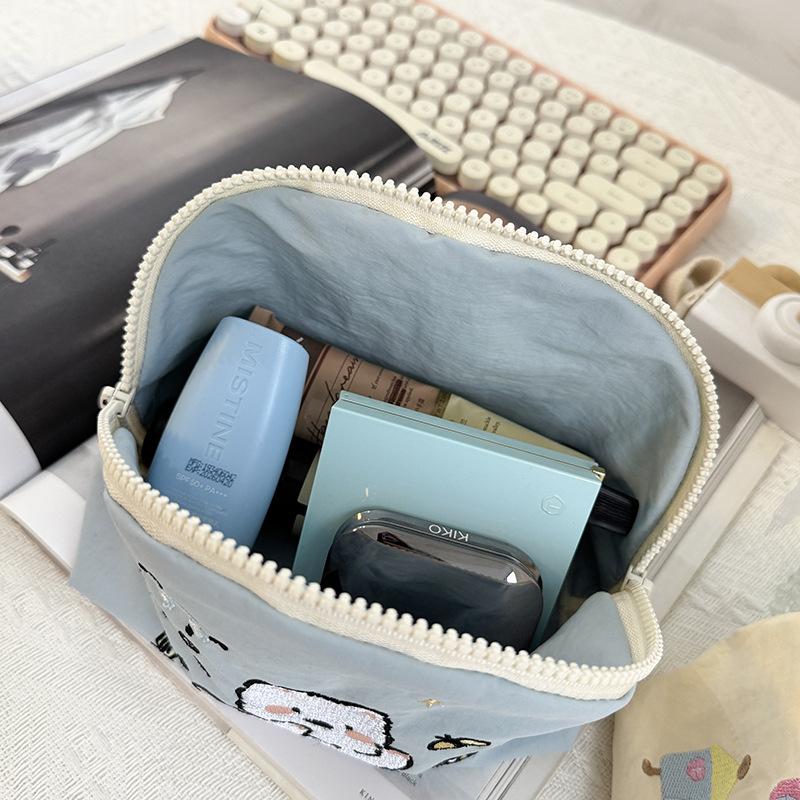 Cute Embroidered Printing Semicircle Coin Purse Cosmetic Bags Portable Travel Storage Bag Sundries Organizer Clutch Bags Gifts