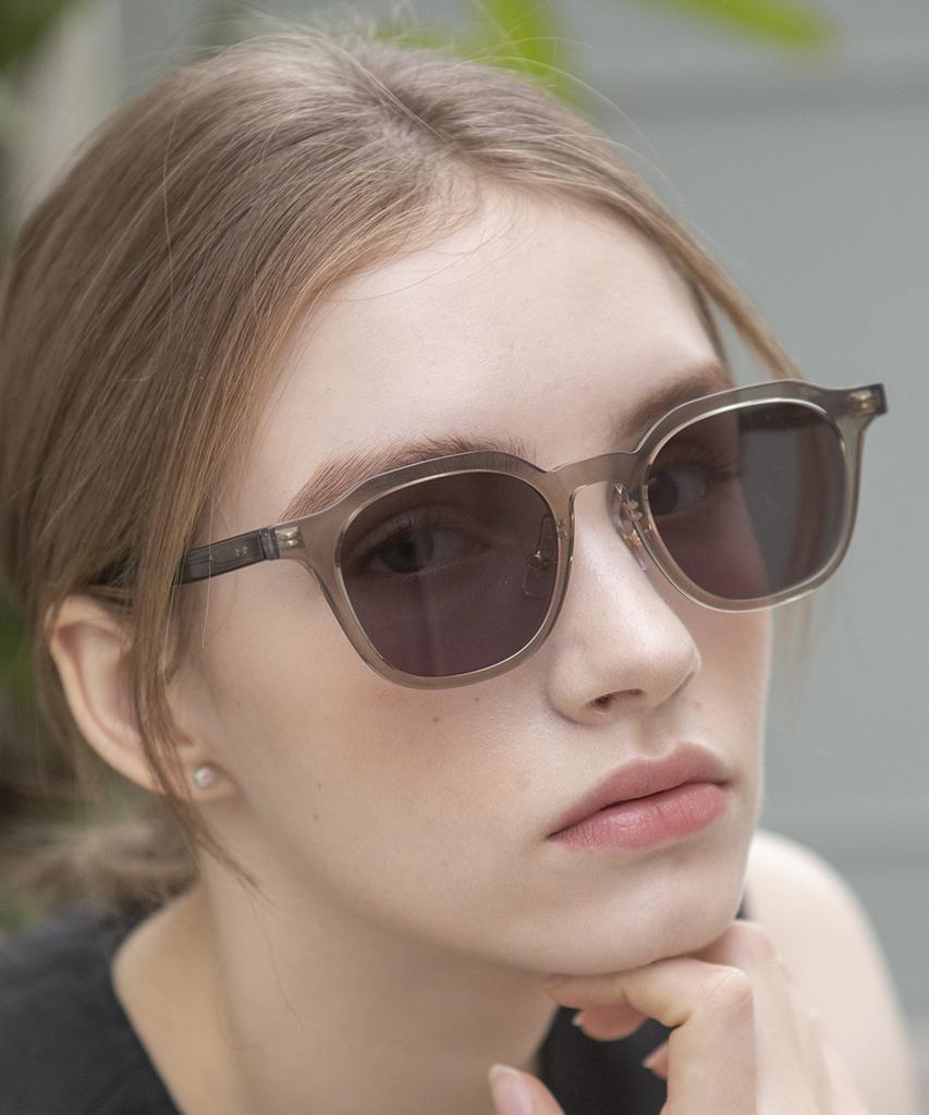 Odeuaiweeo L-Four Sunglasses Light Brown