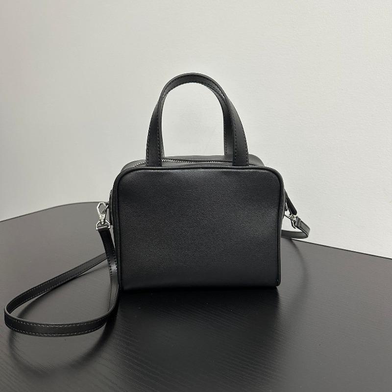 

Сумка Ray Small Square Bag Кожаная Простая Портативная На Одно Плечо Через Плечо Сумка Тофу Ручная Сумка Сумка Для Камеры Сумка-Тоут чёрный