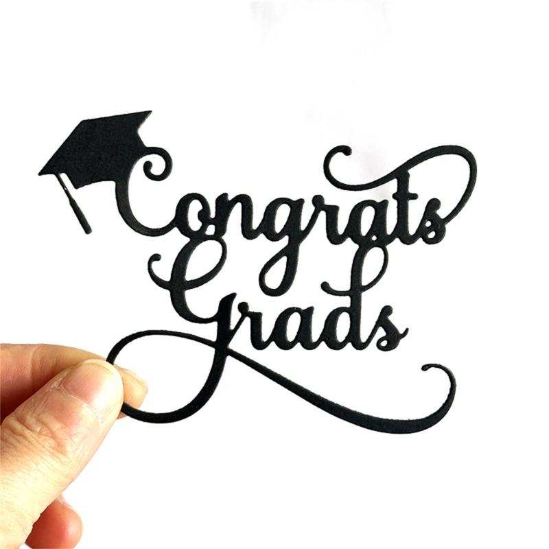 Stencil Sagomati "Congratulazioni Laureati" Strumento per Embossing Scrapbooking Matrice di Taglio in Acciaio al Carbonio per Scrapbooking Biglietti Album