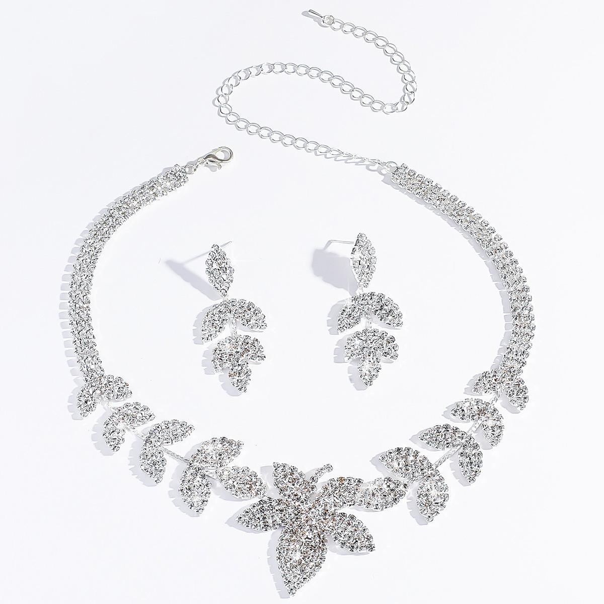 

Delicate Claw Chain Leaf Necklace Earrings Set Two-Piece Full Diamond Clavicle Chain Dinner Dress Accessories