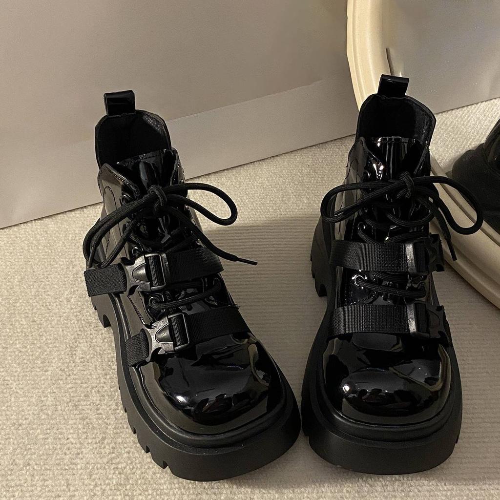 British style round head women's short boots 2025 autumn and winter new fashion thick-soled comfortable casual Martin boots women