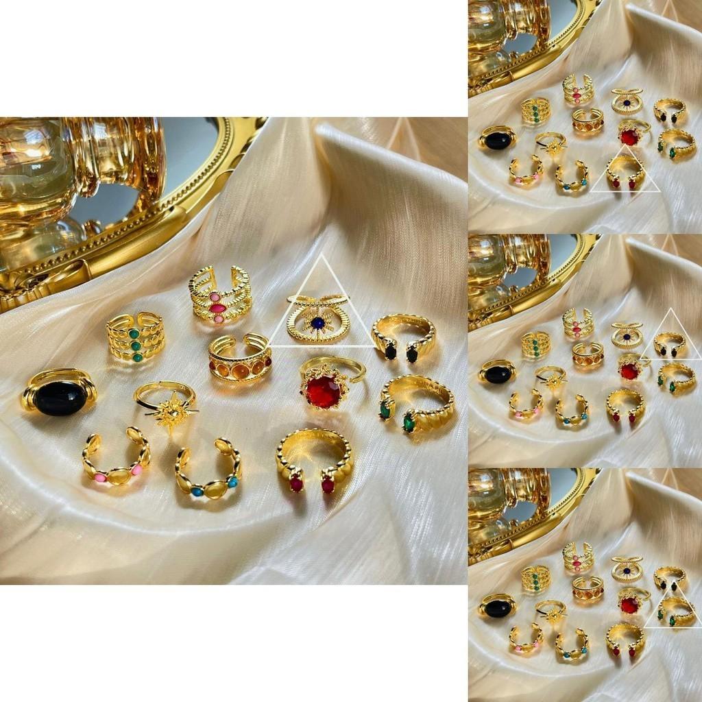 Elegant Vintage Style 18k Gold Ring For Women With Unique Geometric Design And Adjustable Fit