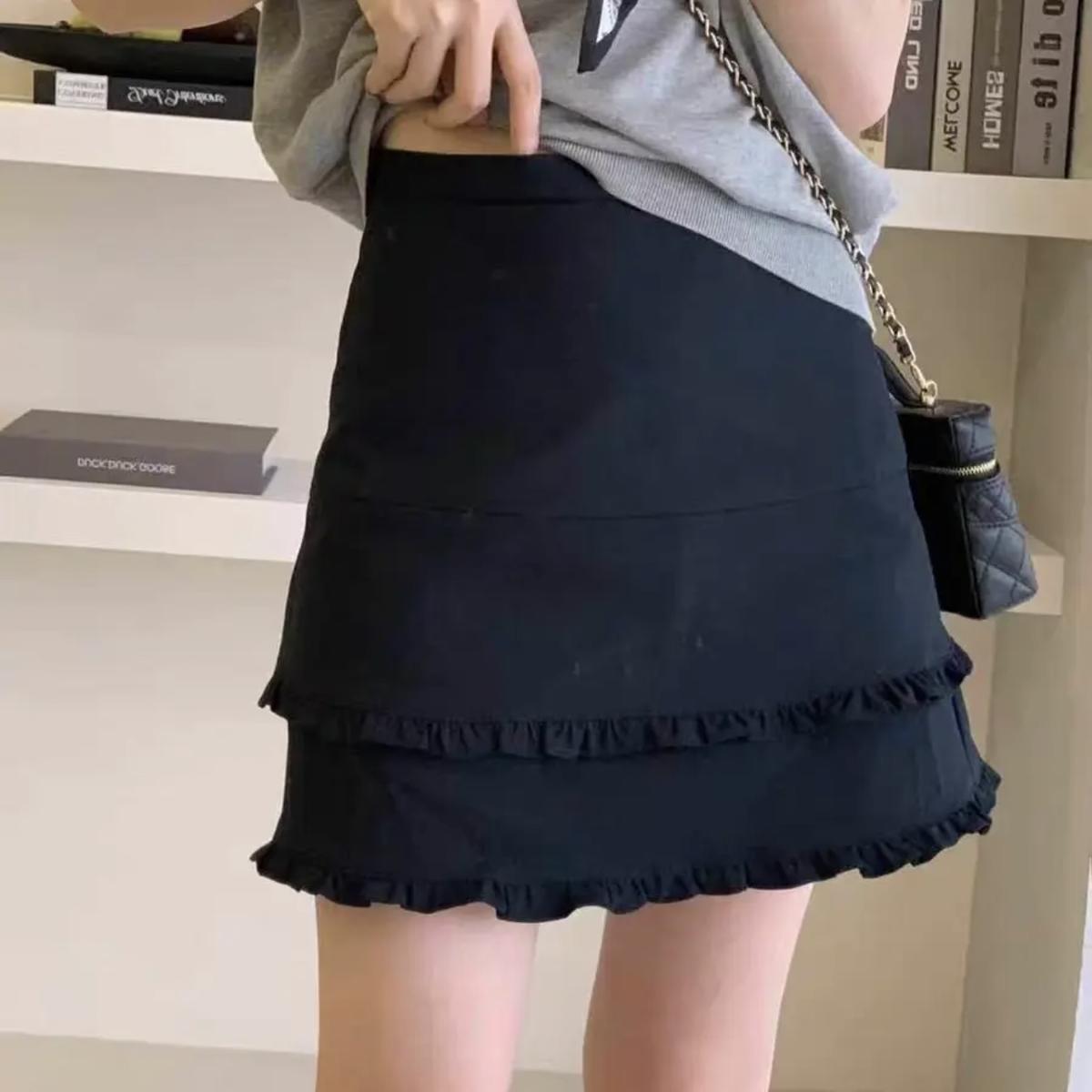 

Stylish High-Waisted Double-Layer Summer Midi Skirt with Irregular Hem and Letter Detail 3XL (140-155)