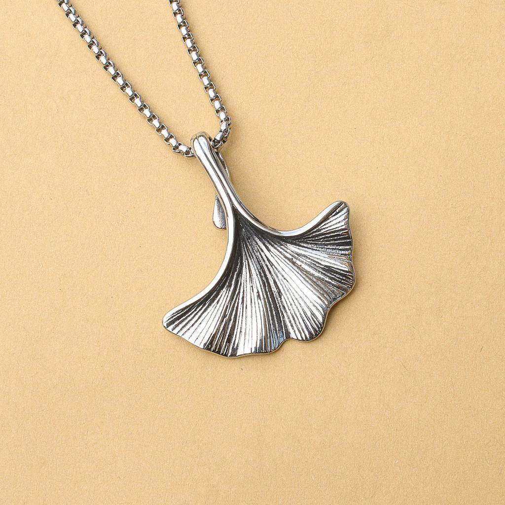 Popular Personality Ginkgo Biloba Titanium Steel Pendant Necklace Leaf Necklace Fashion Sweater Chain
