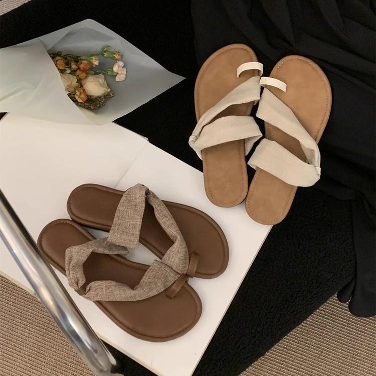 

2025 летние шлепанцы женские новые с закрытым носком повседневные сандалии пляжная обувь морской отдых мягкие плоские римские туфли 40 хаки