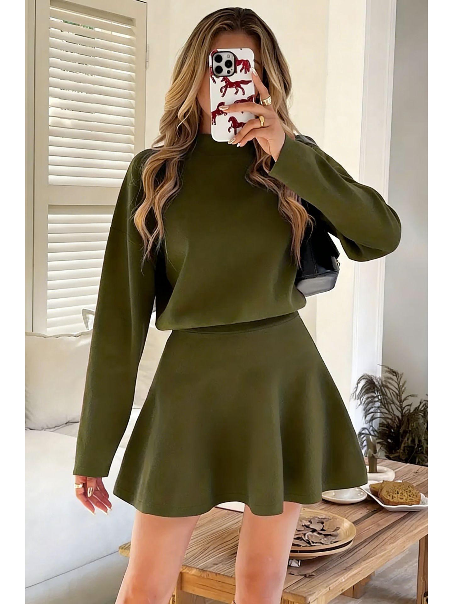 

Seventeen Colors Slim Fit Half High Collar Knit Dress in Five Sizes Medium армія зелений колір