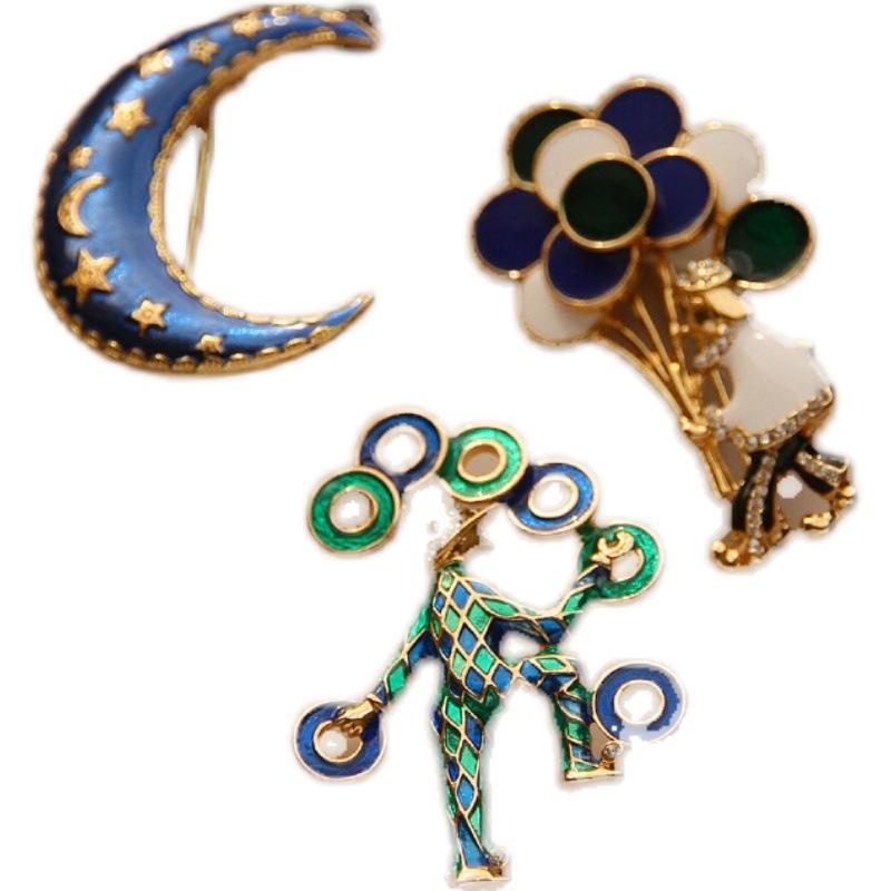 Creative Circus Clown Balloon Moon Brooch For Women Children Coat Brooch Women Gifts