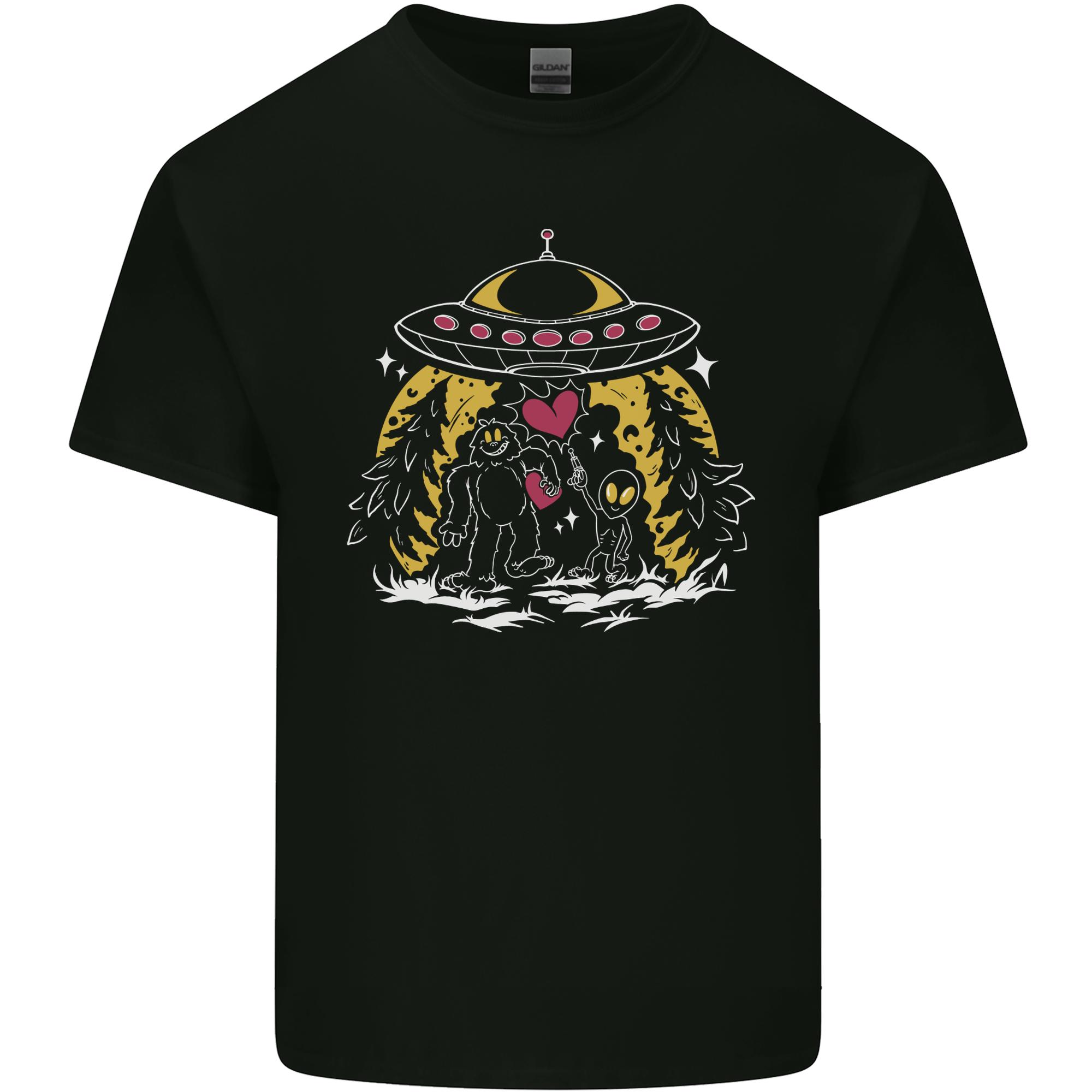 Bigfoot Alien UFO Unisexs Light Cotton TShirt S