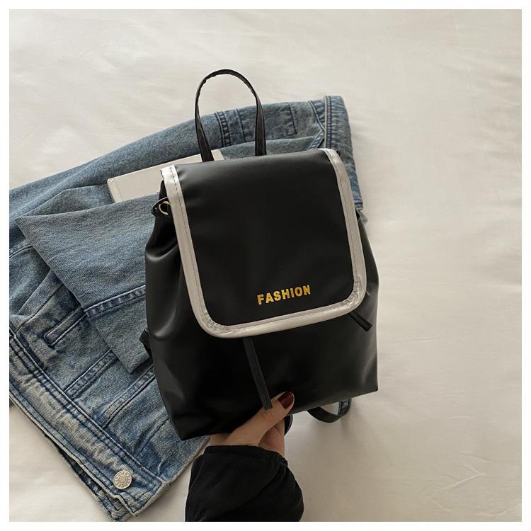 

2025 summer new temperament fashion design single shoulder crossbody foreign style solid color glossy chain underarm texture crossbody bag чорний