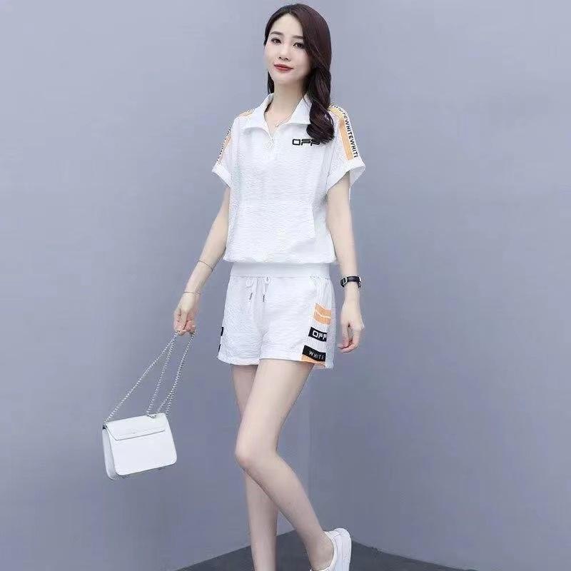 Women's Trendy Plus Size Casual Sportswear Set - Summer 2024: Slimming Short Sleeve Top & Shorts Two-Piece.