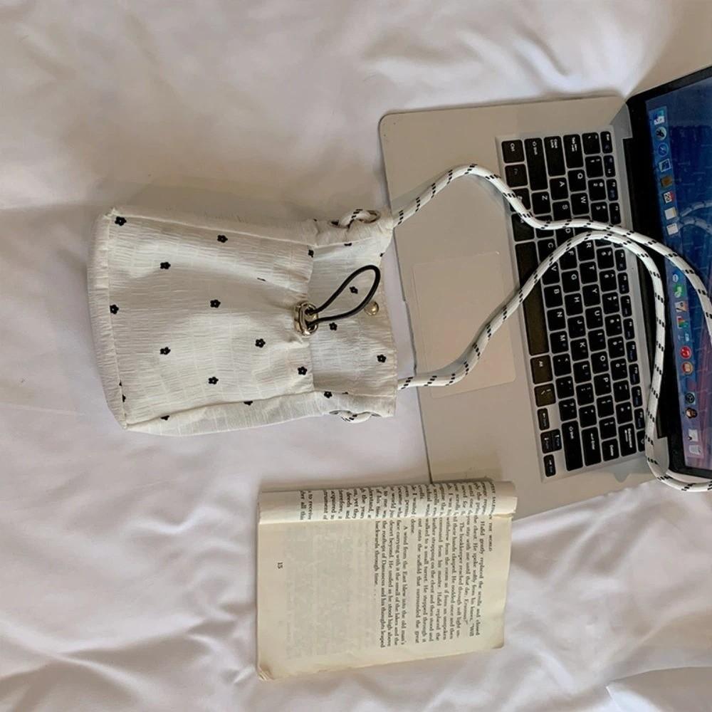 

Sweet Pleated Cloud Crossbody Bag Flower Printed Folded Slant Bag Gift Phone Shoulder Bag Women білий