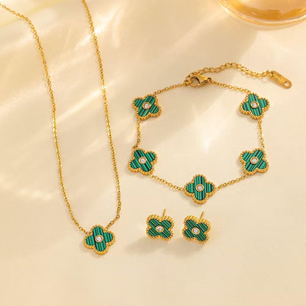 Fanhua Jewelry Waterproof 18K Gold Plated Stainless Steel Four Clover Bracelet