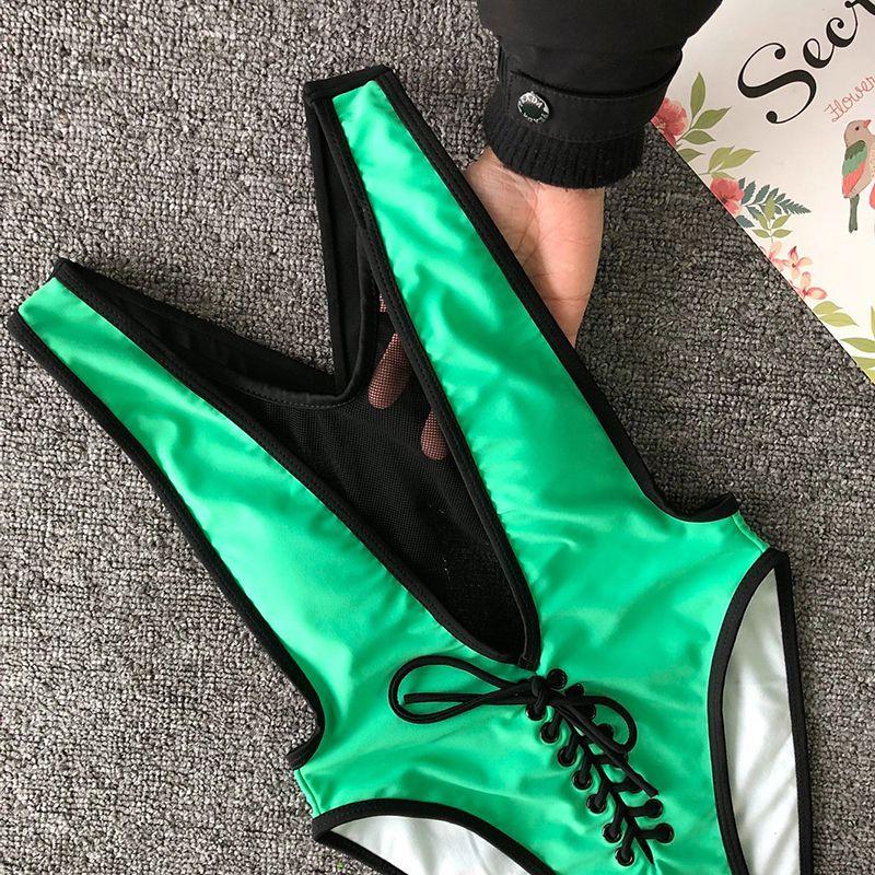Premium Women One-piece Monokini Swimsuit With Timeless Design For Elegant Beachwear